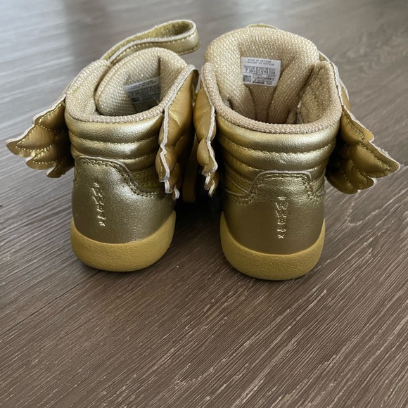 Reebok Freestyle Hi DC Wonder Woman Gold (TD) - Picture 4 of 8